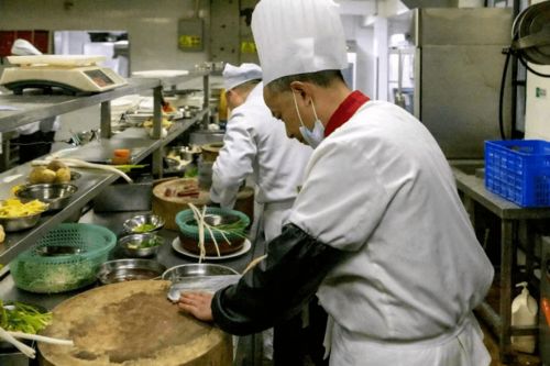 以賽促旅 員工技能比拼與技術(shù)交流提升旅游服務(wù)品質(zhì)